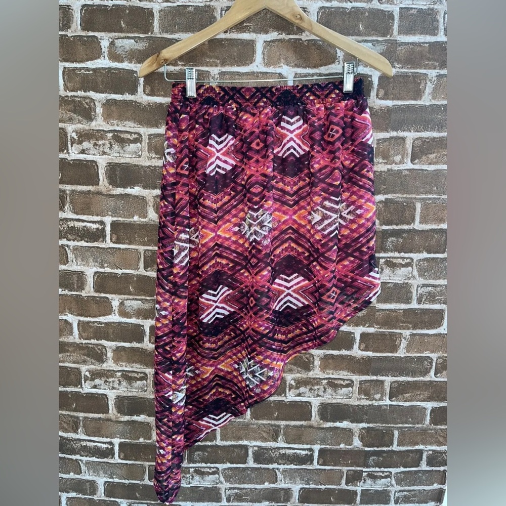 G:21 women’s s small skirt pink geometric design long side overlay skirt